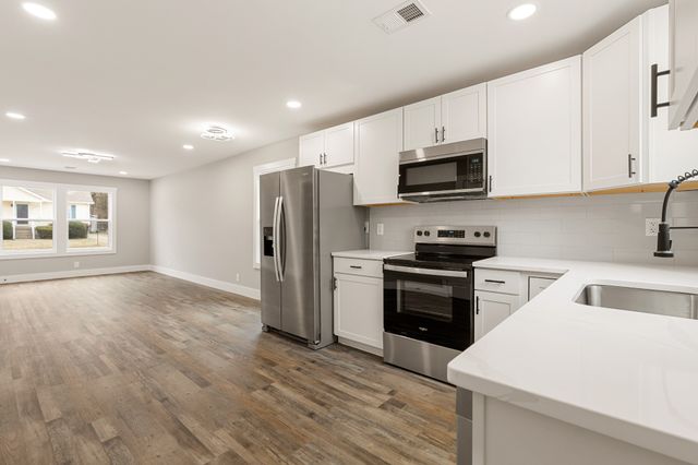 3341 Moorewood Dr, Nashville, TN 37207