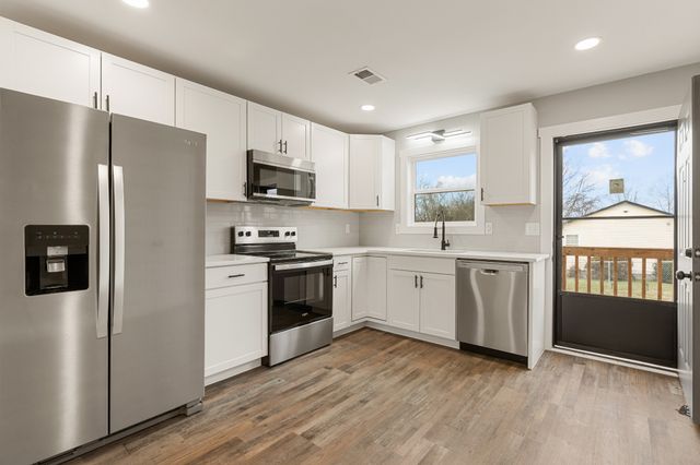 3341 Moorewood Dr, Nashville, TN 37207