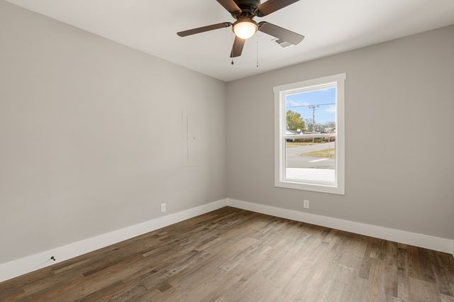 3341 Moorewood Dr, Nashville, TN 37207