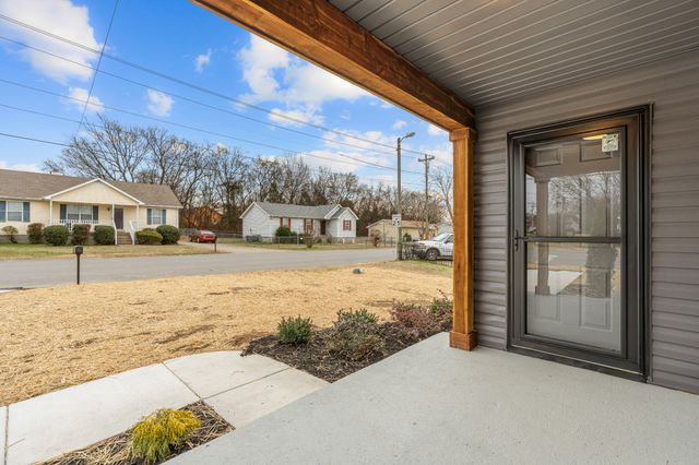 3341 Moorewood Dr, Nashville, TN 37207