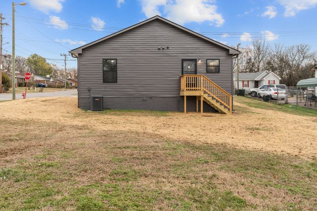 3341 Moorewood Dr, Nashville, TN 37207