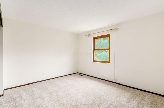 1672 Flat Rock Court, Columbus, OH 43235