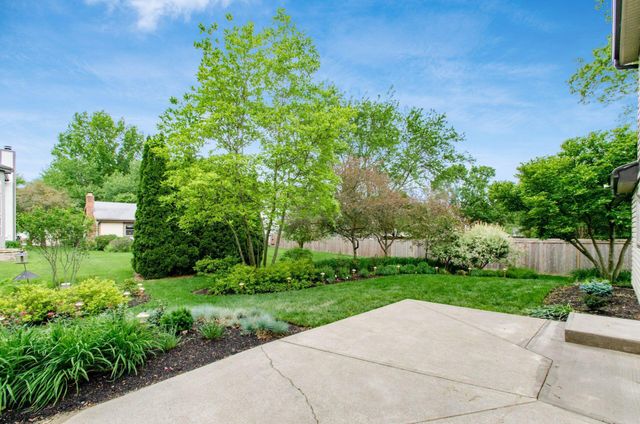 1672 Flat Rock Court, Columbus, OH 43235