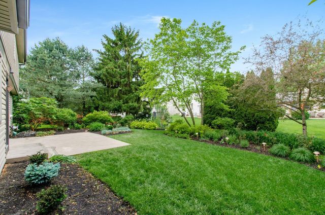 1672 Flat Rock Court, Columbus, OH 43235