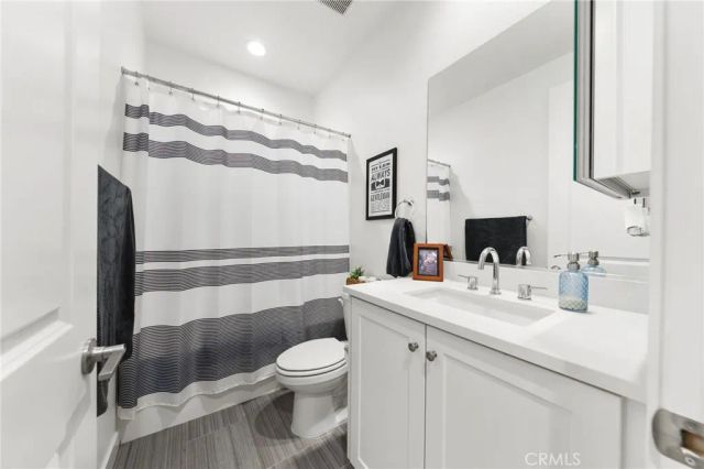 2217 S Ava Gln, Escondido, CA 92025