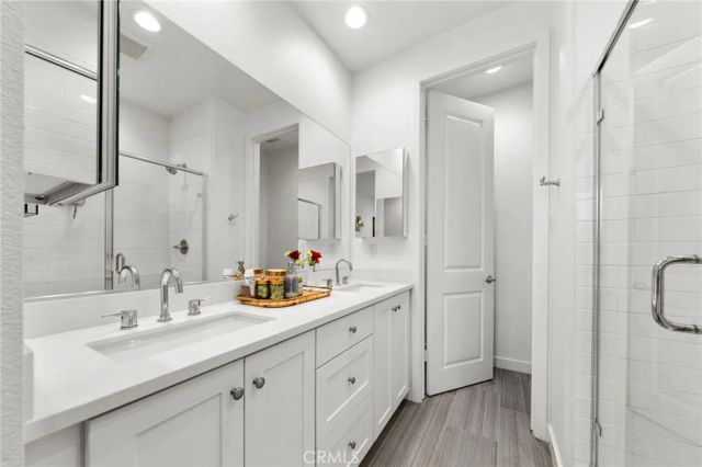 2217 S Ava Gln, Escondido, CA 92025