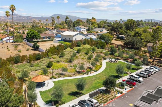 2217 S Ava Gln, Escondido, CA 92025