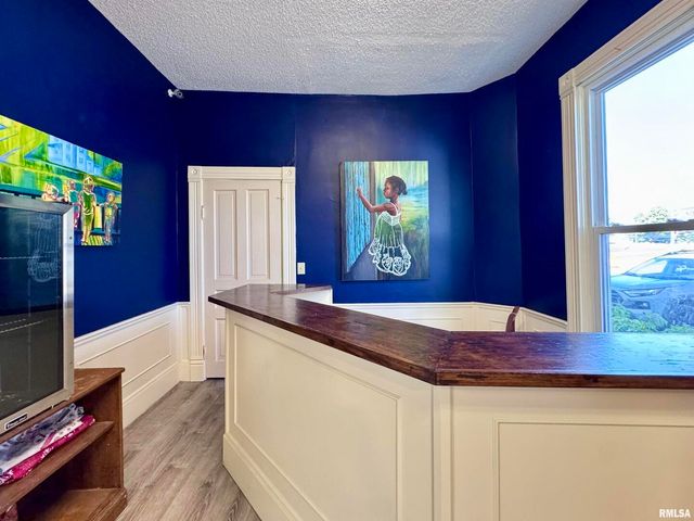 1415 4TH Street, Fulton, IL 61252