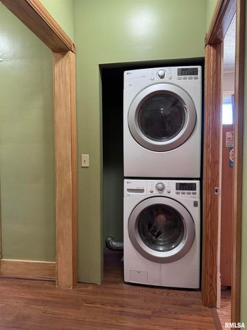 1415 4TH Street, Fulton, IL 61252