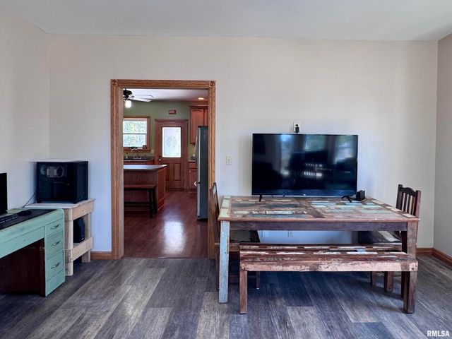 1415 4TH Street, Fulton, IL 61252