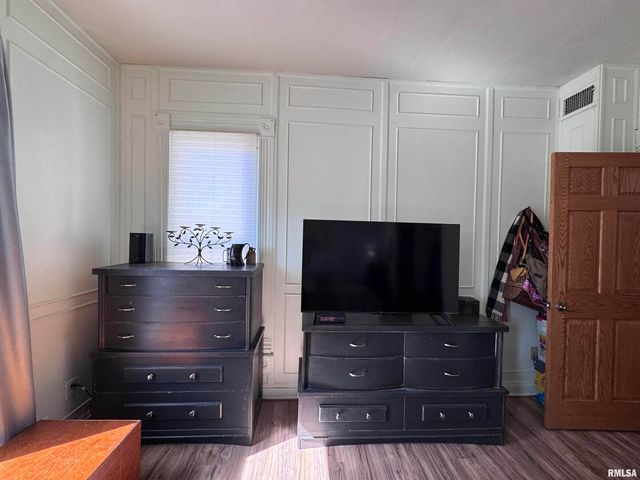 1415 4TH Street, Fulton, IL 61252