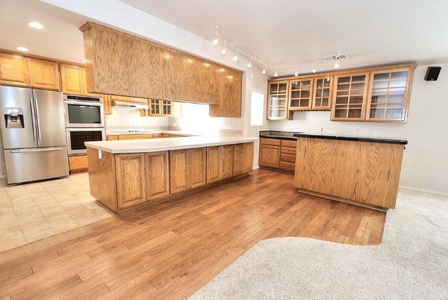 8645 Fallbrook Way, Sacramento, CA 95826