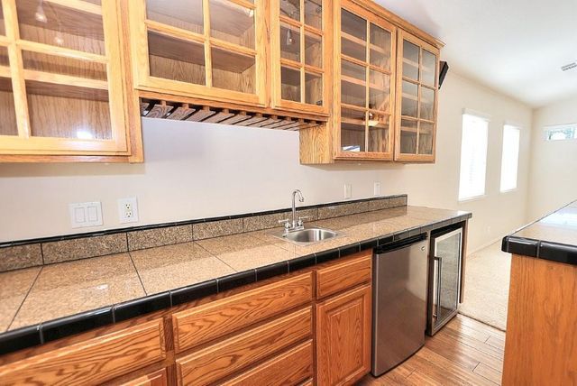 8645 Fallbrook Way, Sacramento, CA 95826