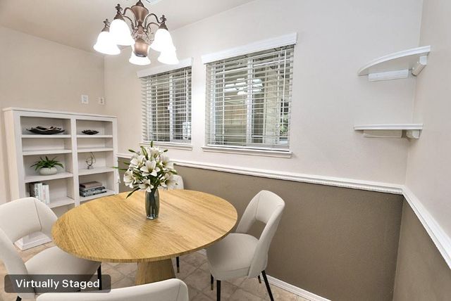 8645 Fallbrook Way, Sacramento, CA 95826