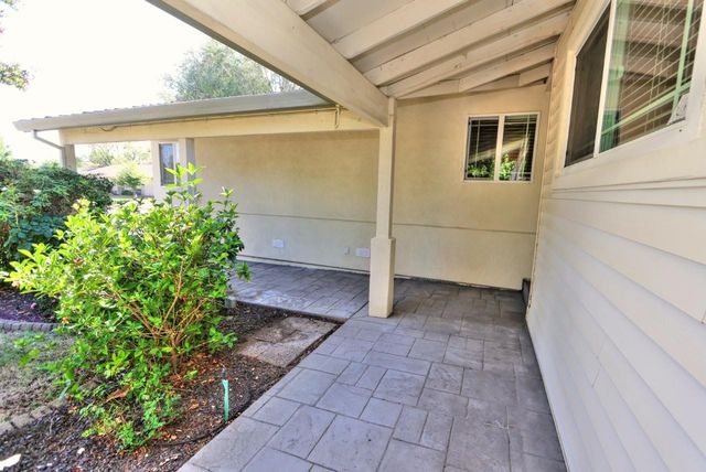 8645 Fallbrook Way, Sacramento, CA 95826