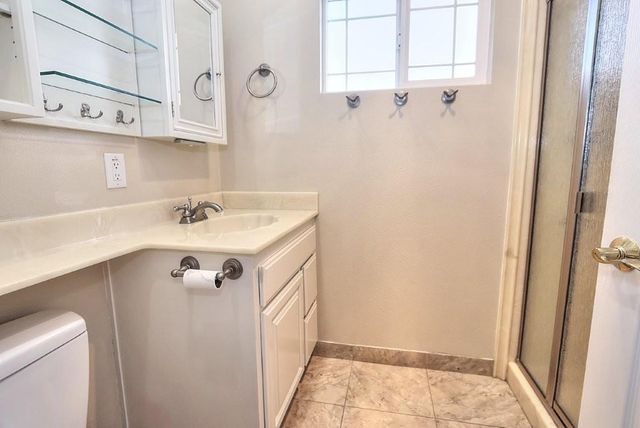 8645 Fallbrook Way, Sacramento, CA 95826