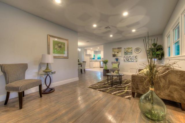 2011 Fortview RD, Austin, TX 78704