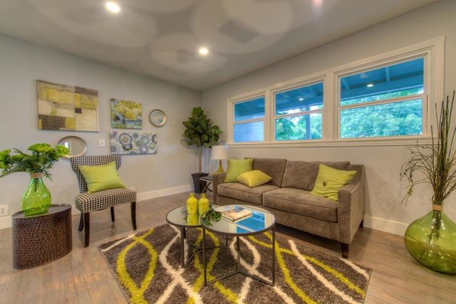 2011 Fortview RD, Austin, TX 78704