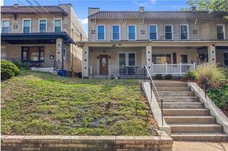 2221 Wightman St, Squirrel Hill, PA 15217