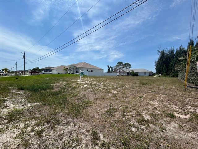 3217 NW 21st Street, Cape Coral, FL 33993