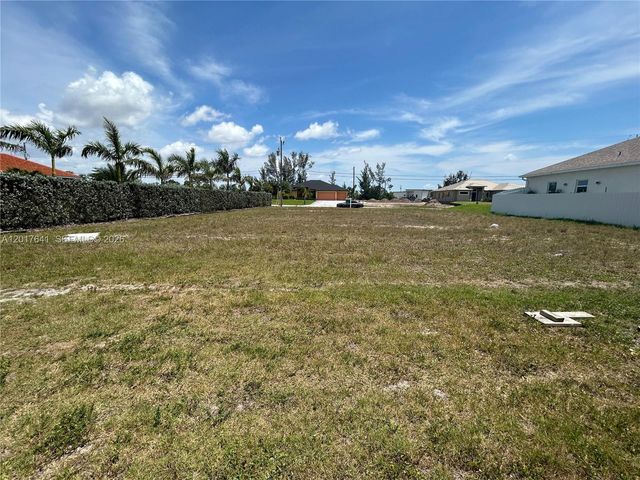 3217 NW 21st Street, Cape Coral, FL 33993