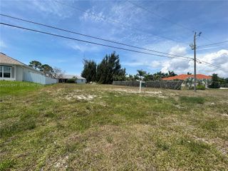 3217 NW 21st Street, Cape Coral, FL 33993
