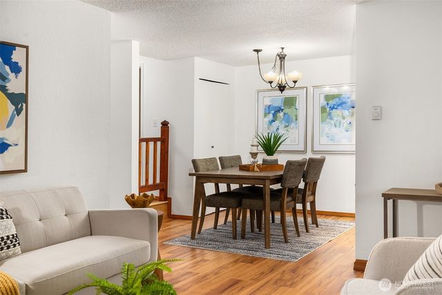4727 W Lake Sammamish Parkway SE #B-106, Issaquah, WA 98027