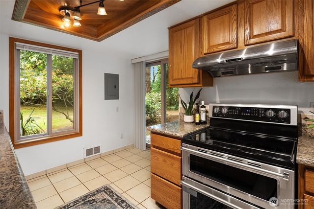4727 W Lake Sammamish Parkway SE #B-106, Issaquah, WA 98027