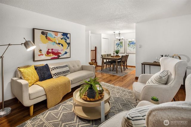4727 W Lake Sammamish Parkway SE #B-106, Issaquah, WA 98027