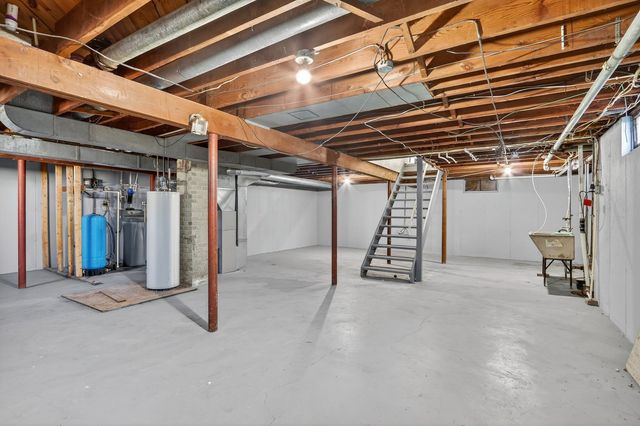 4193 Ardmore Avenue, Rockford, IL 61102