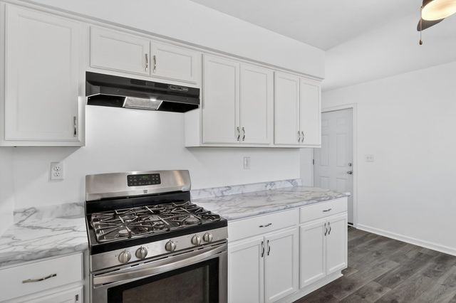 4193 Ardmore Avenue, Rockford, IL 61102