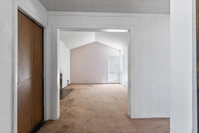 7624 Valley Wood Dr, Sacramento, CA 95828