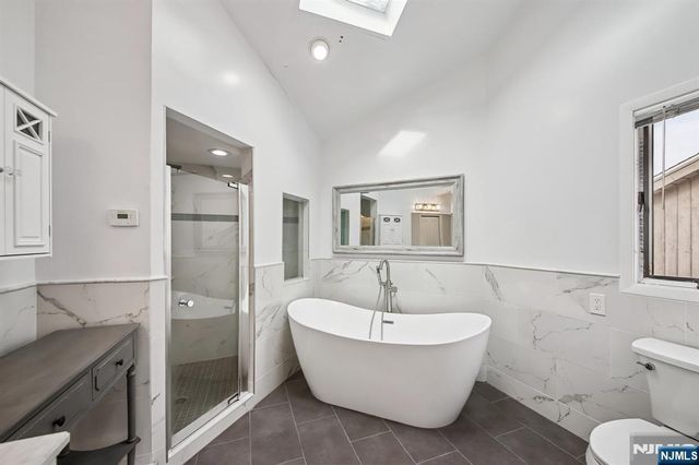 11 Hudson Terrace, Englewood Cliffs, NJ 07632