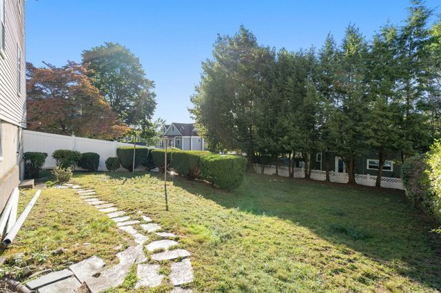 138 Forest St, Watertown, MA 02472