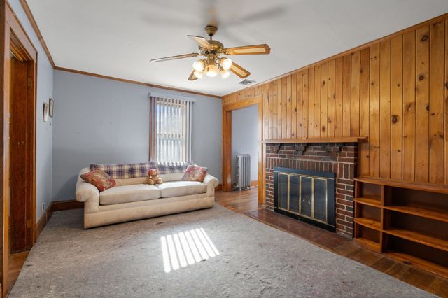 138 Forest St, Watertown, MA 02472