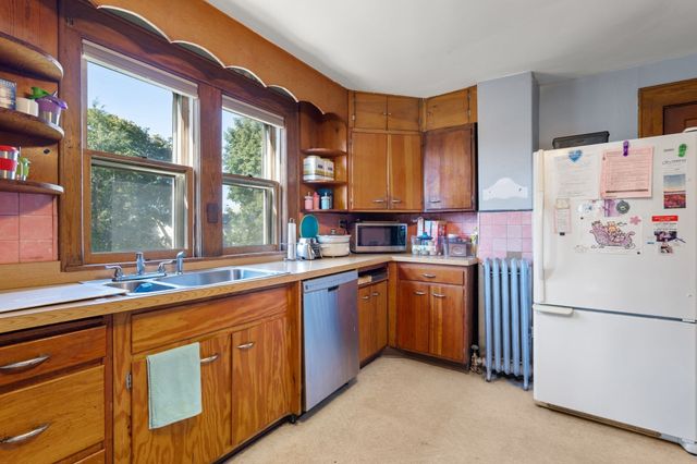 138 Forest St, Watertown, MA 02472