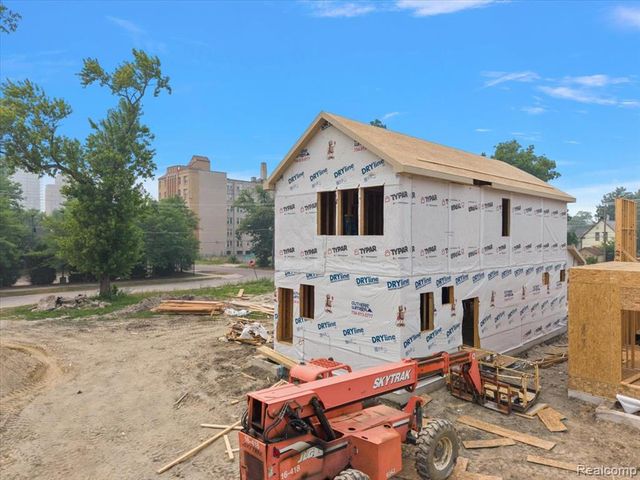 1516 Holcomb Street, Detroit, MI 48214