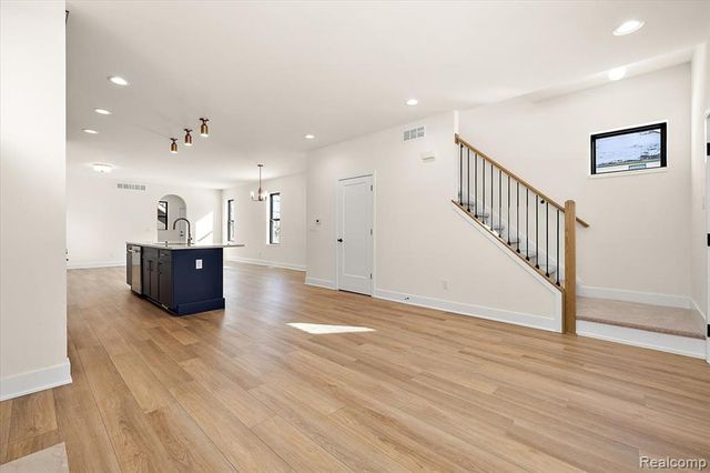1516 Holcomb Street, Detroit, MI 48214