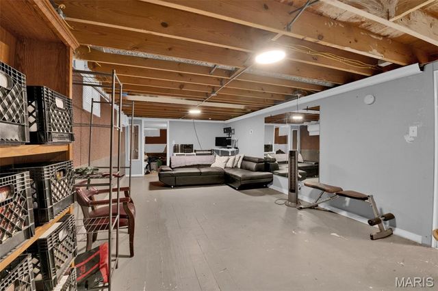 4959 Fairview Avenue, St Louis, MO 63139