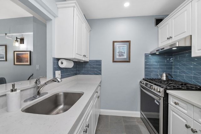 42 Eighth Street 3410, Boston, MA 02129