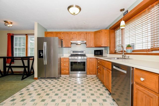 2697 Cranberry Hwy 12, Wareham, MA 02571