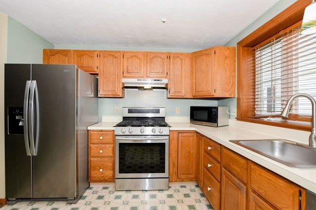 2697 Cranberry Hwy 12, Wareham, MA 02571