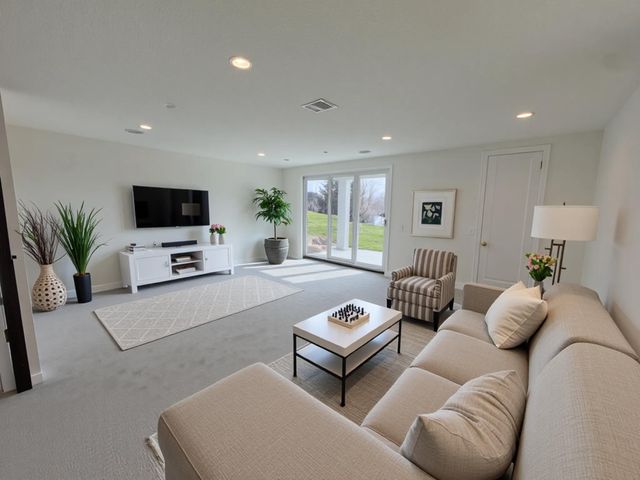 755 Ensconced Way, Chaska, MN 55318