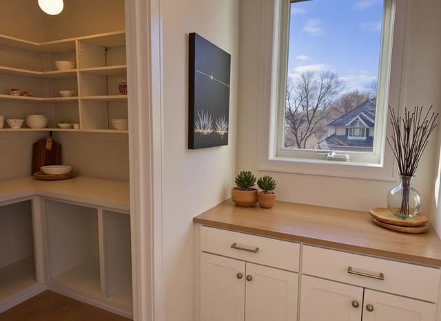 755 Ensconced Way, Chaska, MN 55318