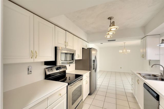 6517 10TH AVENUE W, Bradenton, FL 34209