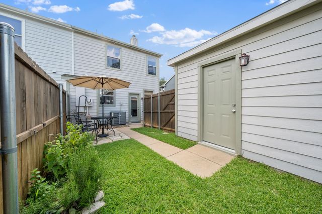 10812 Astor Drive, Fort Worth, TX 76244