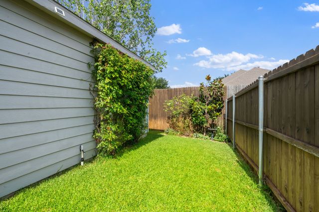 10812 Astor Drive, Fort Worth, TX 76244