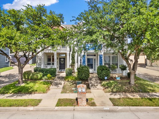 10812 Astor Drive, Fort Worth, TX 76244