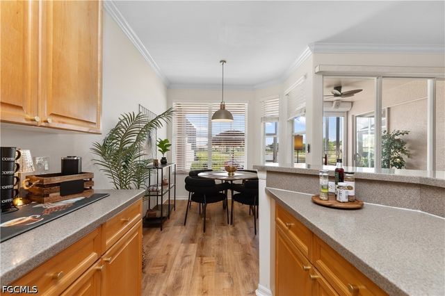 1896 Crestview WAY A47, Naples, FL 34119