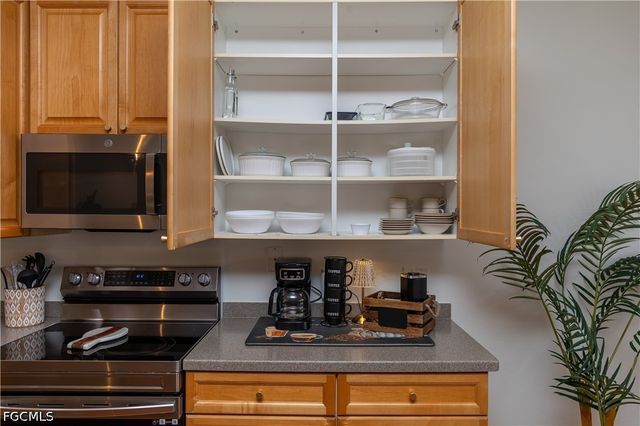 1896 Crestview WAY A47, Naples, FL 34119